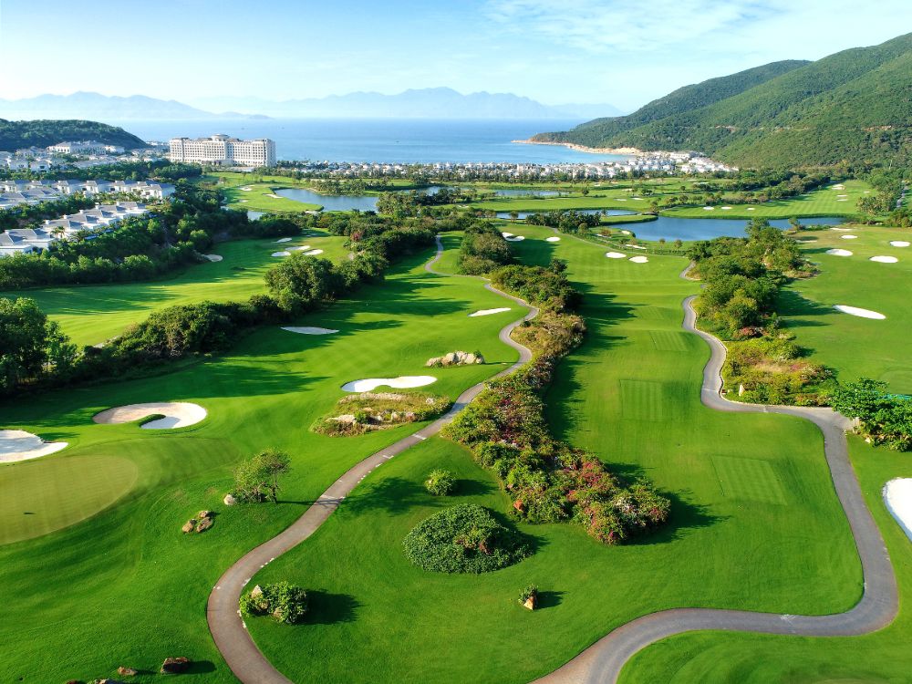 Đặt phòng Vinpearl Nha Trang giá rẻ mới nhất, tiện ích sân Golf, Resort, 3N2Đ
